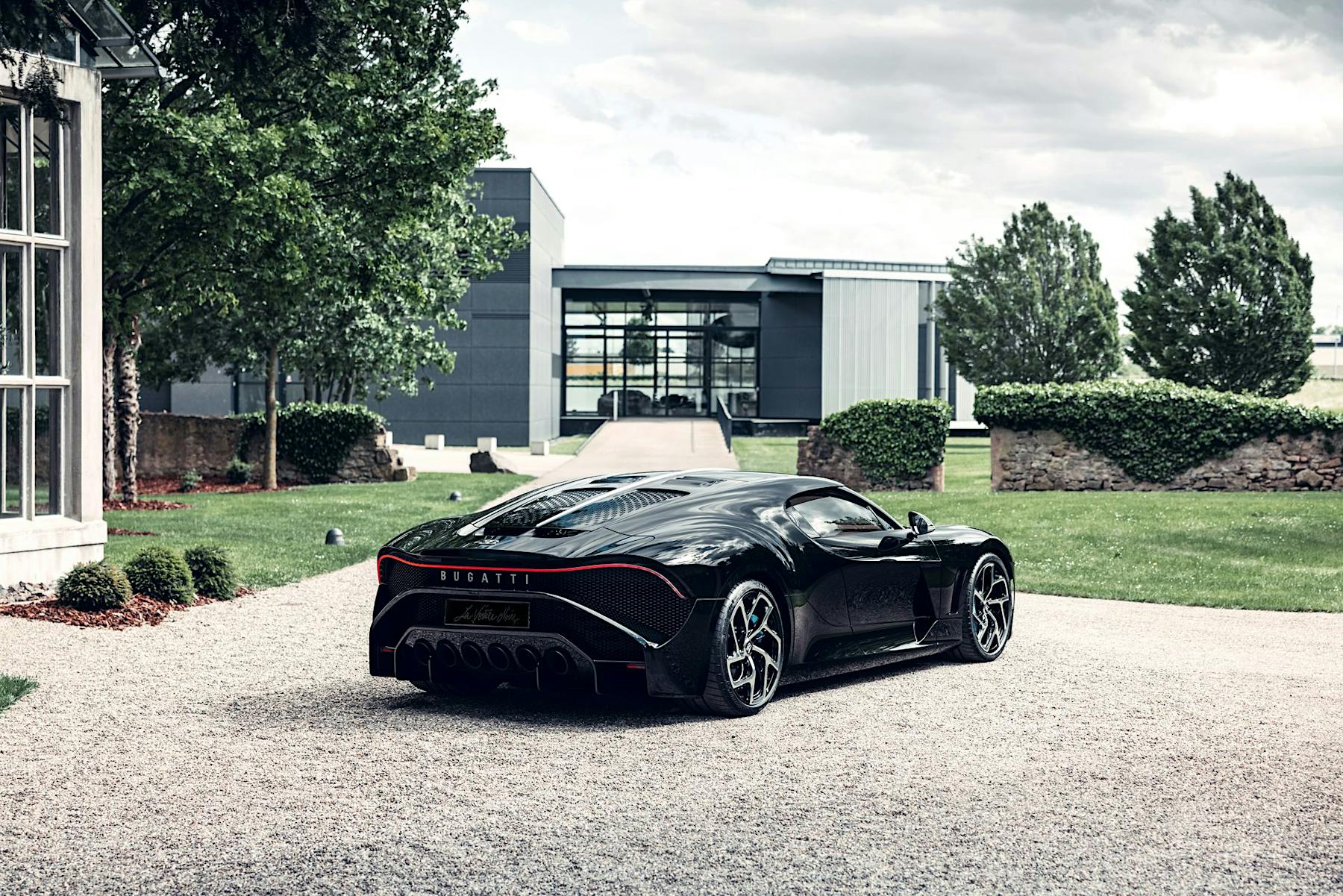 Bugatti La Voiture Noire finished car
